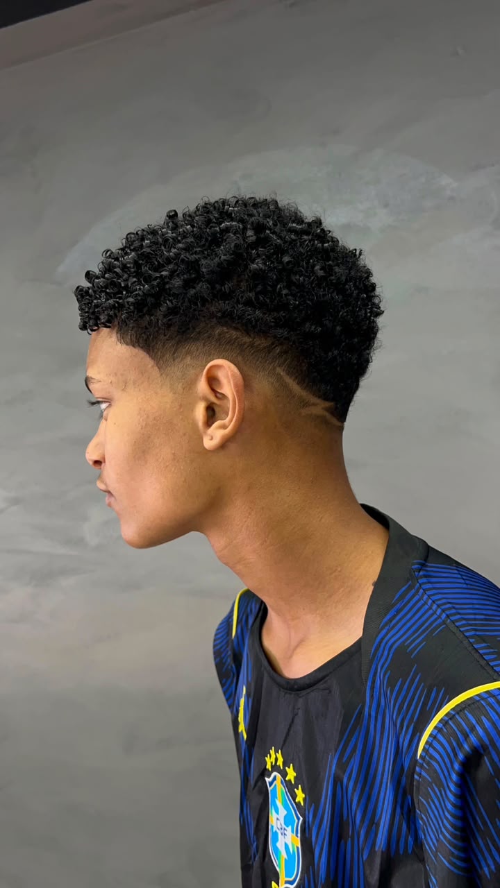 Trabalho realizado por Victor Soarez